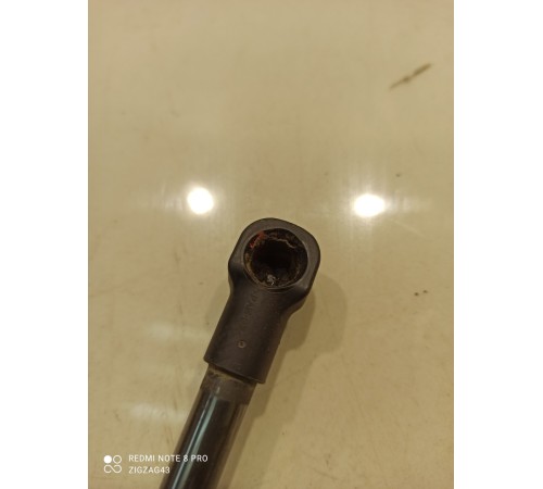 Амортизатор багажника (правый)