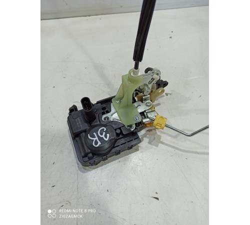 Замок двери (задний правый)