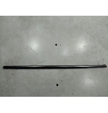 Уплотнитель стекла (задний левый наружный)