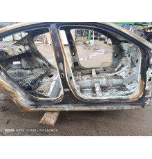 Порог со стойкой правый