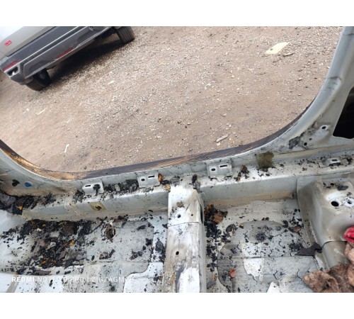 Порог со стойкой правый