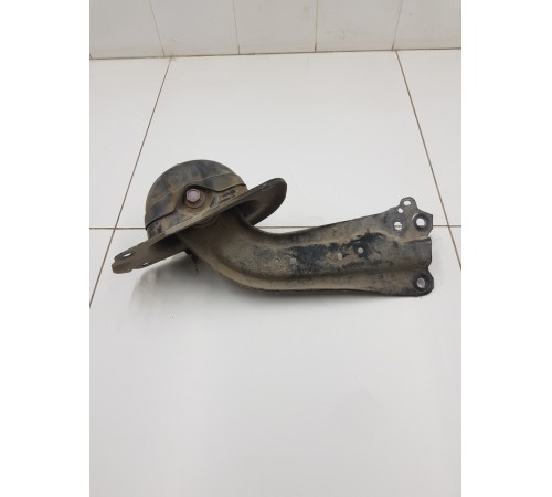 Рычаг подвески задний правый продольный