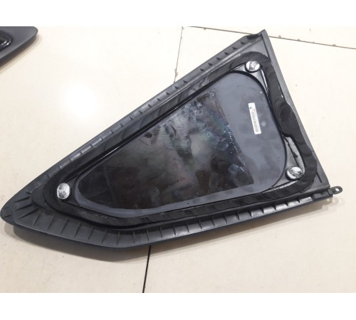 Глухое стекло (заднее, правое)