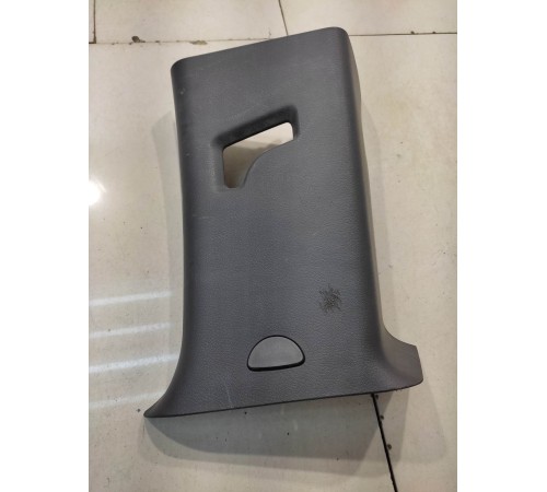 Обшивка стойки (задняя, левая)