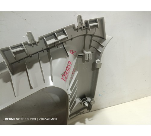 Обшивка стойки задняя правая