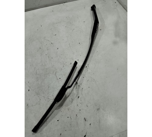 Поводок стеклоочистителя(правый)