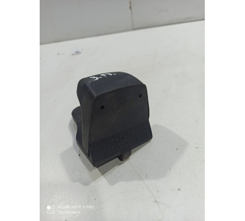 Ограничитель сдвижной двери (задний правый)