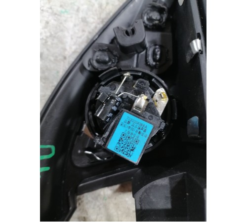 накладка на дверь уголок с пищалкой 