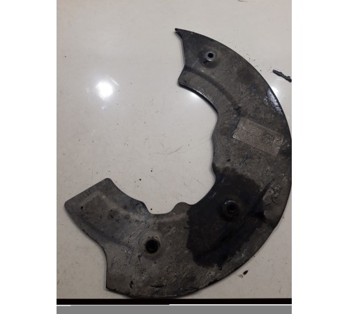 Кожух тормозного диска(передний левый)
