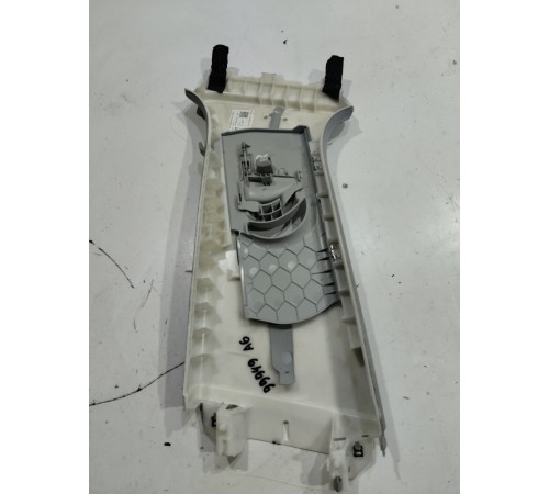 Обшивка центральной стойки(правая верхняя)