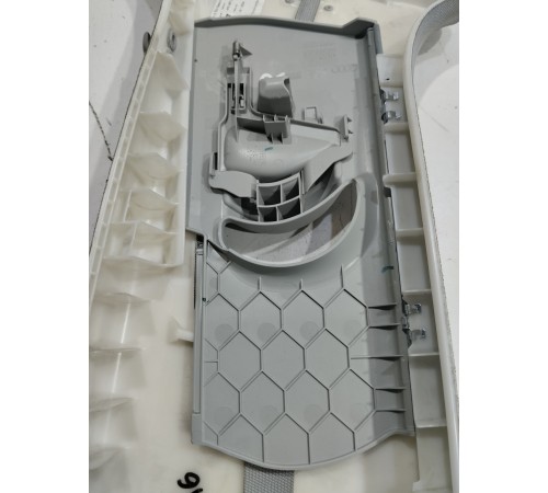 Обшивка центральной стойки(правая верхняя)