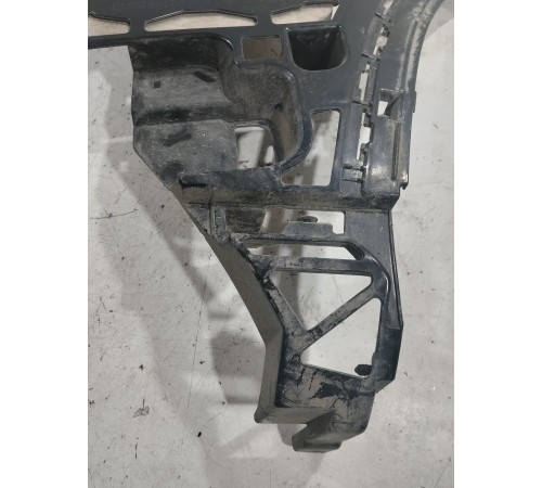 Кронштейн(крепление) заднего бампера правый