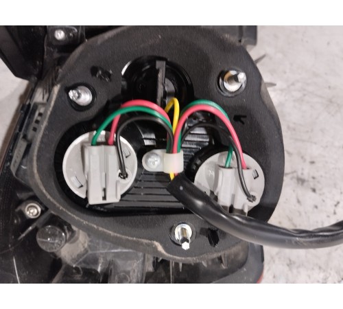 Фонарь задний правый