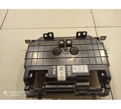 Кронштейн мультимедиа