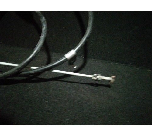 Трос стояночного тормоза (центральный)