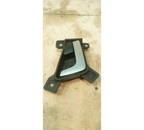 Ручка двери внутренняя правая