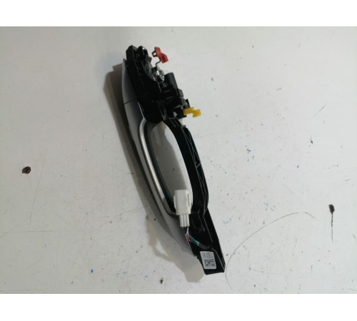 Ручка двери передняя левая наружная