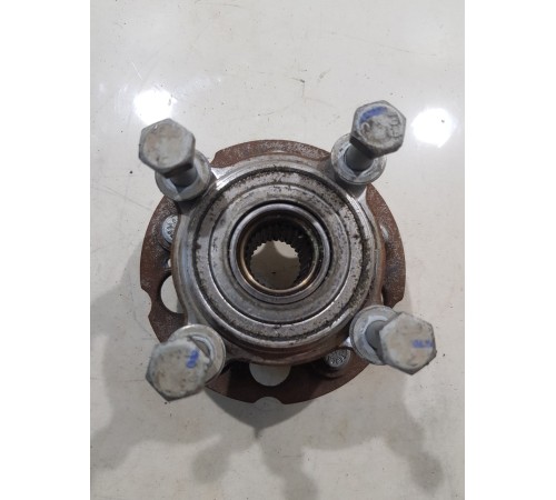 Ступица задняя левая