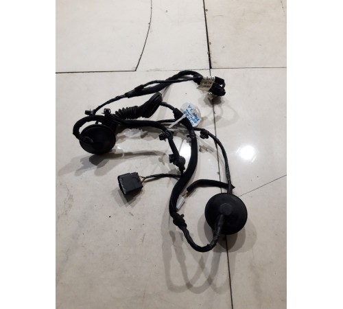 Электропроводка двери (задняя левая)