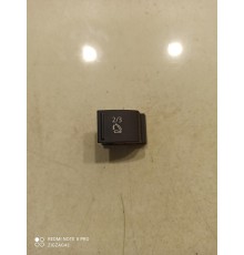 Кнопка откидывания сиденья