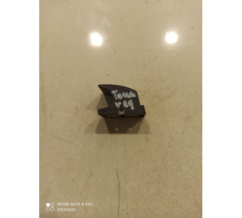 Кнопка откидывания сиденья