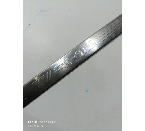 Накладка порога передняя левая