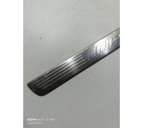 Накладка порога передняя левая