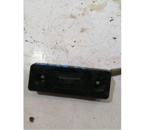 Кнопка открывания багажника