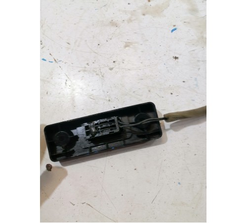 Кнопка открывания багажника