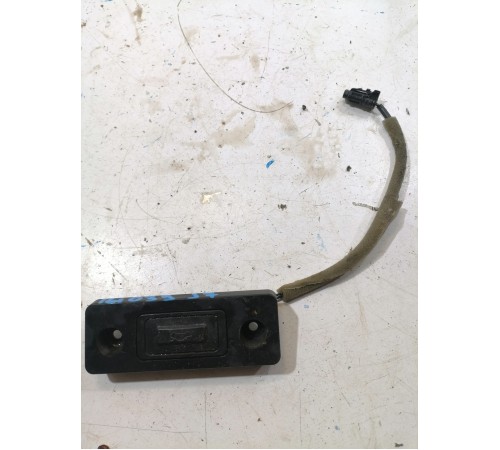 Кнопка открывания багажника