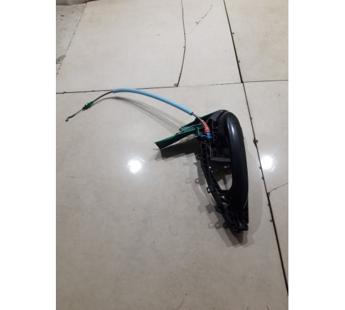 Ручка двери (передняя правая внешняя)