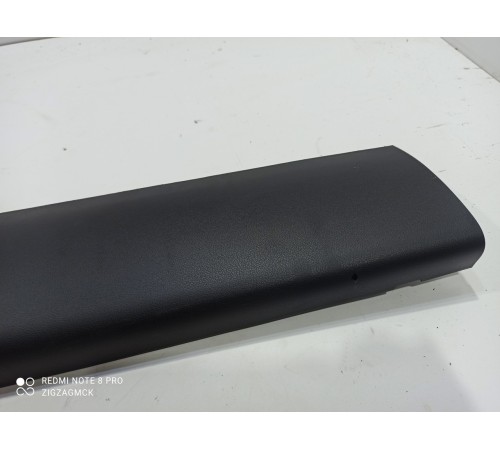 Накладка крышки багажника(верхняя внутренняя)