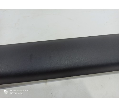 Накладка крышки багажника(верхняя внутренняя)