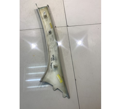 Обшивка стойки (передняя, правая)