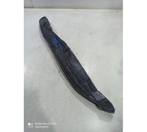 Уплотнитель крыла передний правый
