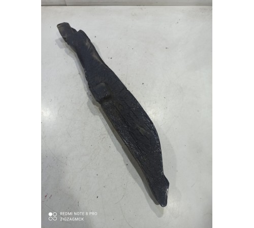 Уплотнитель крыла передний правый