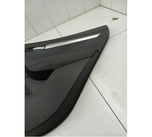 Обшивка двери задняя правая