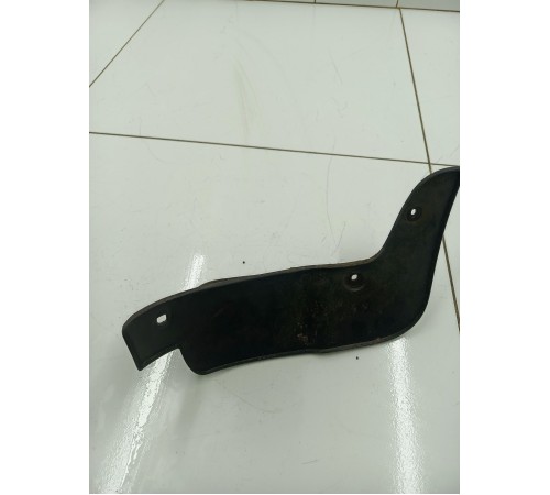 Брызговик задний левый