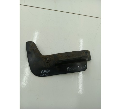 Брызговик задний левый