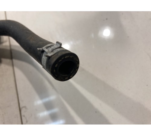 Трубка топливная