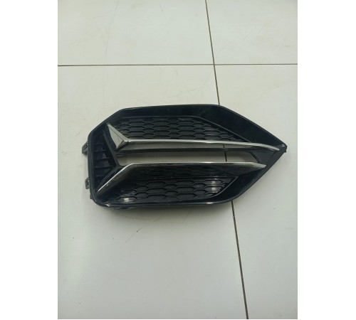 Накладка переднего бампера левая