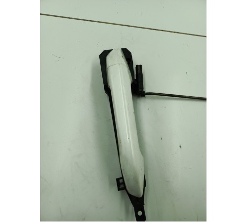 Ручка двери передняя правая внешняя