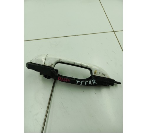 Ручка двери передняя правая внешняя