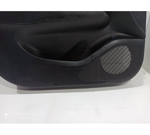 Обшивка двери передняя левая