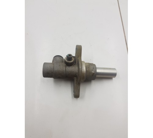 Главный тормозной цилиндр