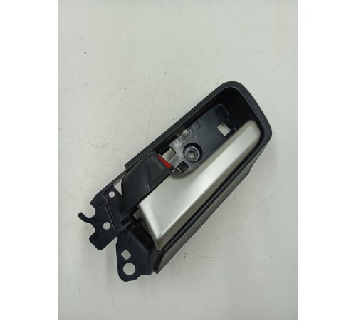 Ручка двери передняя левая внутренняя