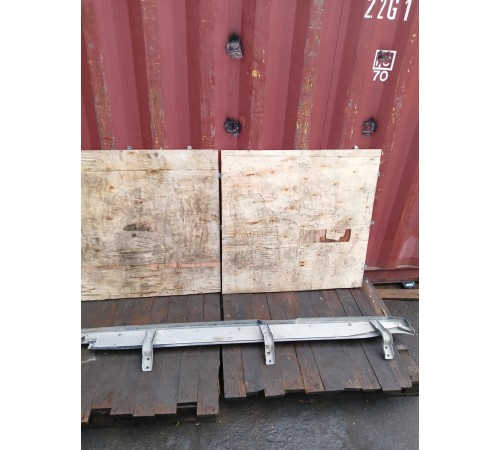 Подножка левая