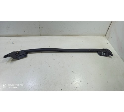 Уплотнитель стекла двери (задний правый)