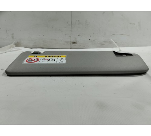 Козырек солнцезащитный правый