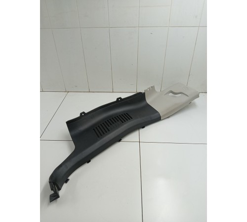 Обшивка стойки задняя левая